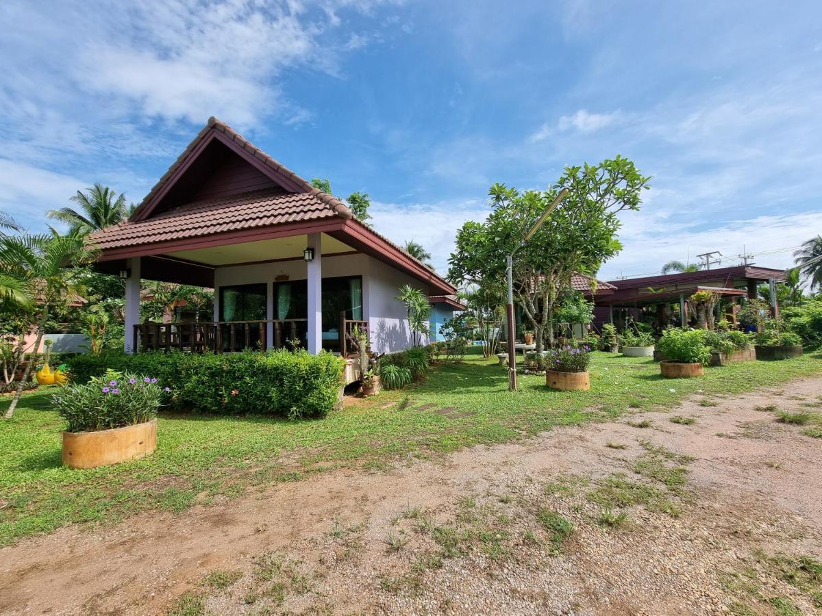 Pawarisa Resort Pathio Buitenkant foto