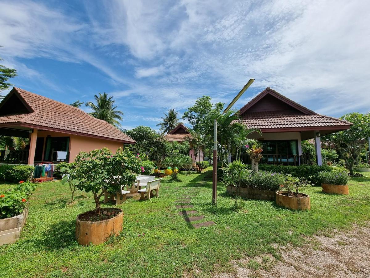 Pawarisa Resort Pathio Buitenkant foto