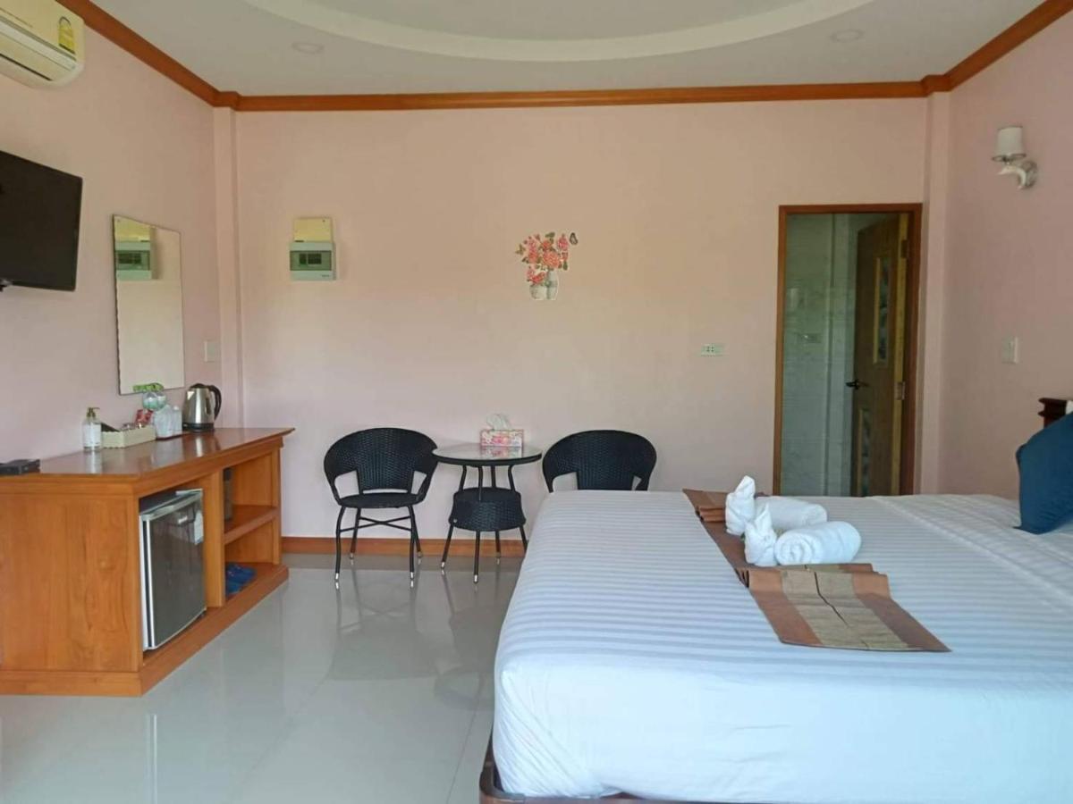 Pawarisa Resort Pathio Buitenkant foto