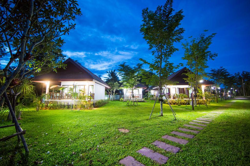 Pawarisa Resort Pathio Buitenkant foto